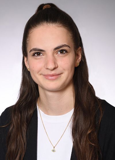 Miranda Binakaj, Steuerfachangestellte, Lahr