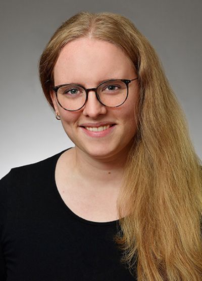 Larissa Walter, Bachelor of Arts, Lahr